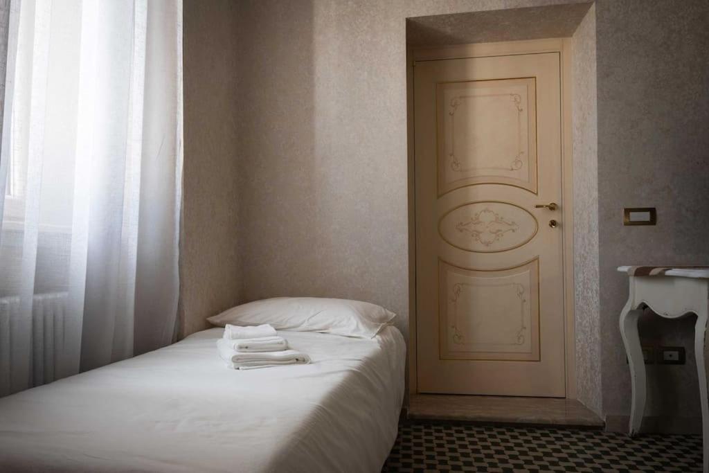 Merulana Penthouse: 5 Minutes Walk From Colosseum Esterno foto